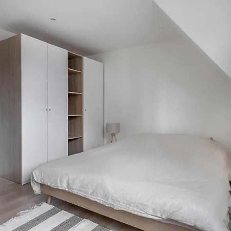 Holiday home 200m De La - Grande Maison Pour 6 Adultes Et 2 Enfants