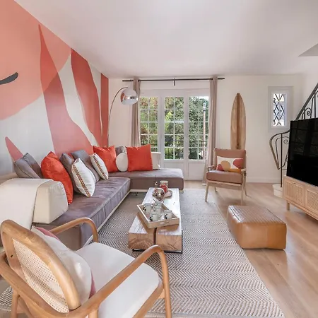 Holiday home 200m De La - Grande Maison Pour 6 Adultes Et 2 Enfants